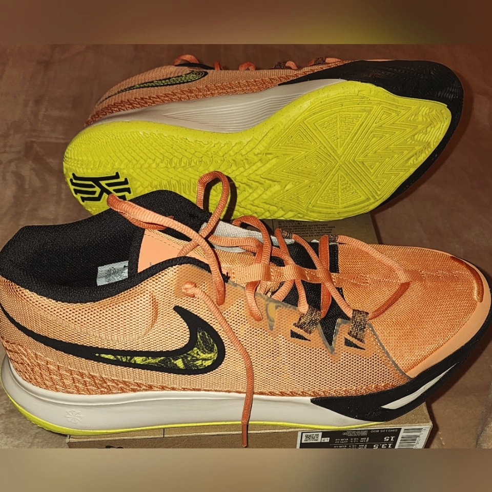 Kyrie Flytrap 6